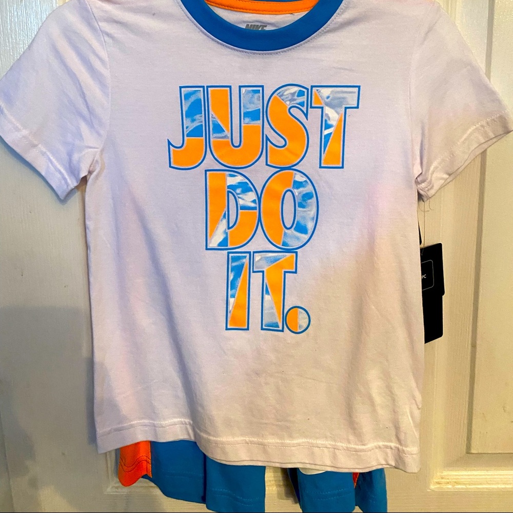Two piece Nike short and shirt